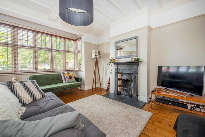 3 Bedroom End Of Terrace House To Rent In Norbiton Avenue, Norbiton, Kingston Upon Thames, KT1