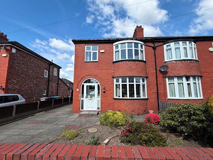 3 Bedroom Semi-Detached House For Sale In Melfort Avenue, Stretford, M32