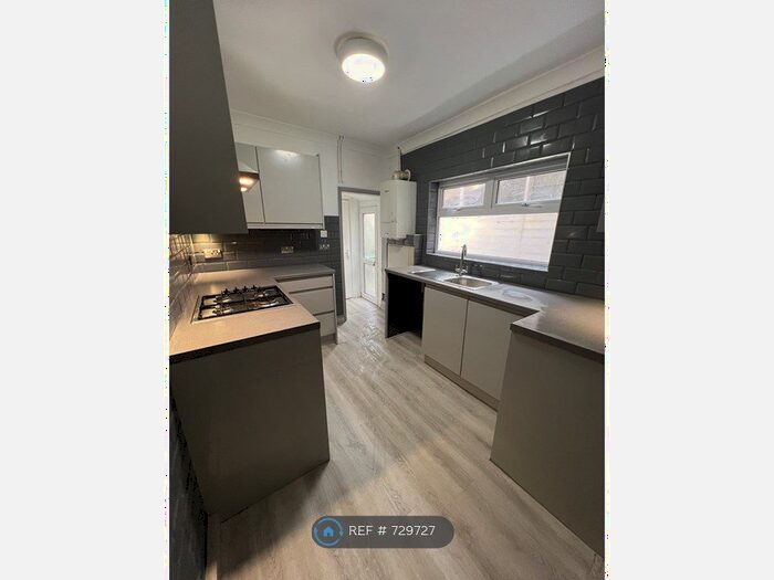 3 Bedroom Terraced House To Rent In Dale Street, Chatham, ME4