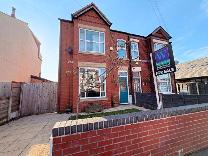 4 Bedroom Semi-Detached House For Sale In Carlton Road, Sale, M33