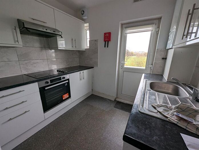 2 Bedroom Flat To Rent In Church Lane, London, NW9