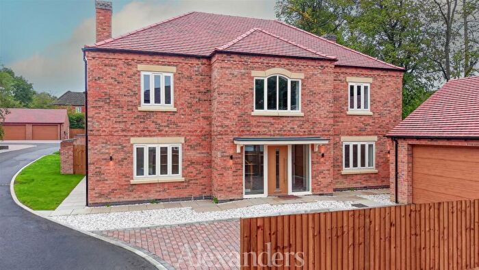 5 Bedroom Detached House For Sale In Bath Lane, Moira, DE12