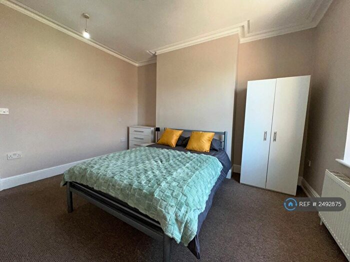 1 Bedroom Flat To Rent In Whitham Road, Sheffield, S10