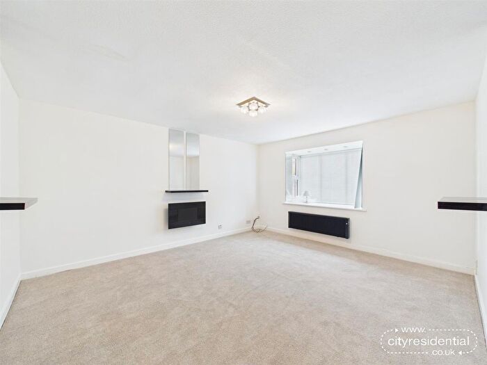 2 Bedroom Flat For Sale In Minster Court, Liverpool, L7