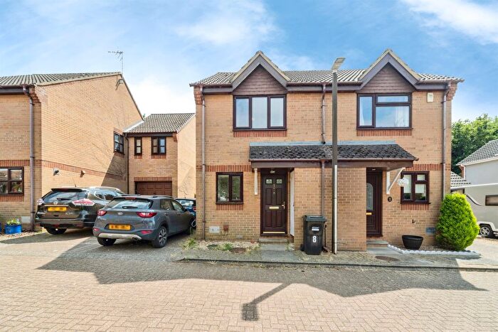 2 Bedroom Semi-detached House For Sale In Coverack Place, Tattenhoe, Milton Keynes, MK4
