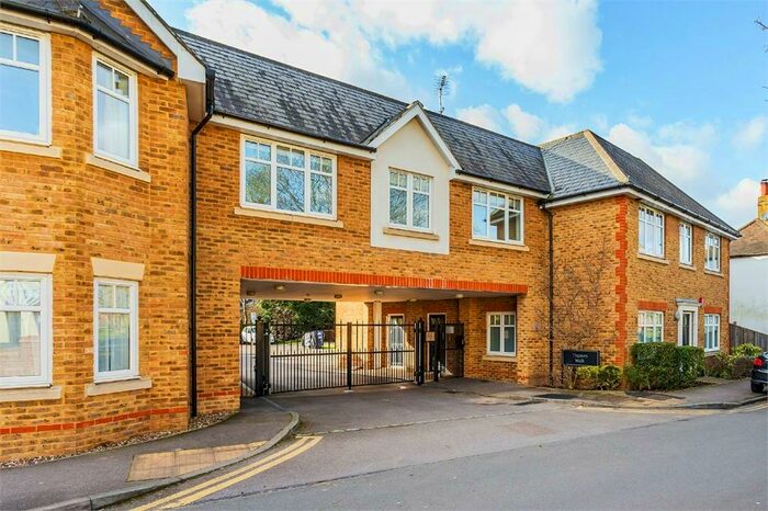 2 Bedroom Apartment To Rent In Thames Walk, Manor Road, Walton-on-Thames, Surrey, KT12