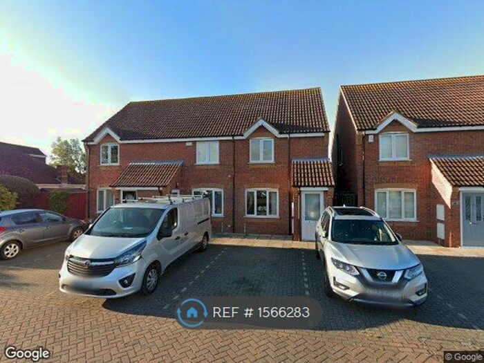 2 Bedroom Terraced House To Rent In Holdan Close, Humberston, Grimsby, DN36