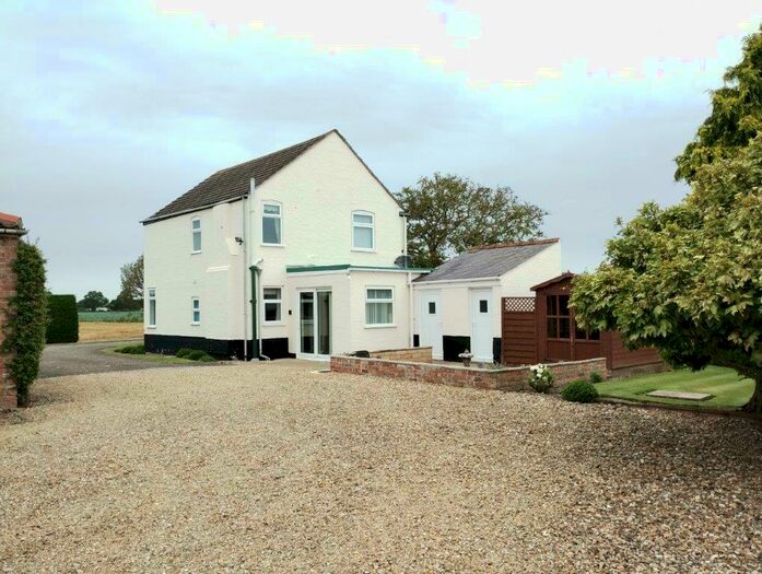 3 Bedroom Detached House To Rent In Main Road, Fosdyke, PE20