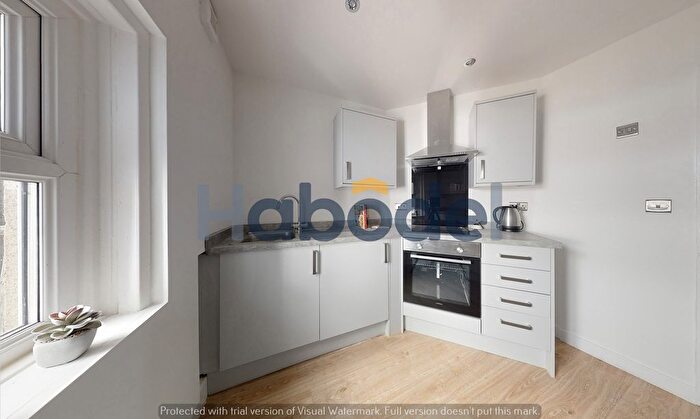 2 Bedroom Flat To Rent In Grosvenor House, To Bright Crescent, Bridlington, YO15