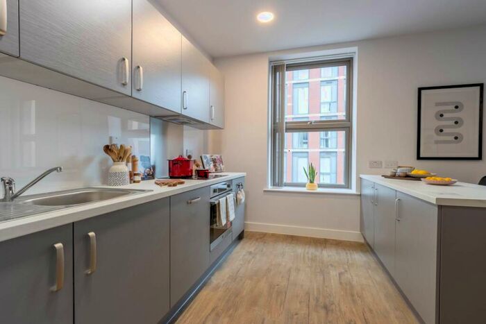 2 Bedroom Apartment To Rent In Lower Essex Street, Birmingham, B5