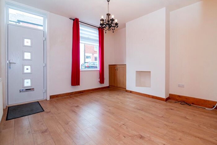 2 Bedroom Terraced House To Rent In Victoria Road, Dukinfield, SK1