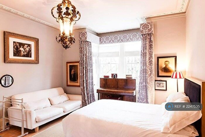 2 Bedroom Flat To Rent In Highgate, London, N6