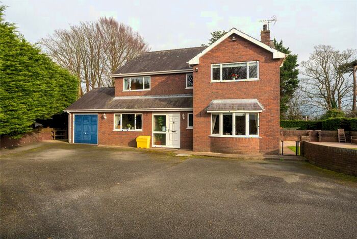 4 Bedroom Detached House For Sale In Priestley Road, Caernarfon, Gwynedd, LL55