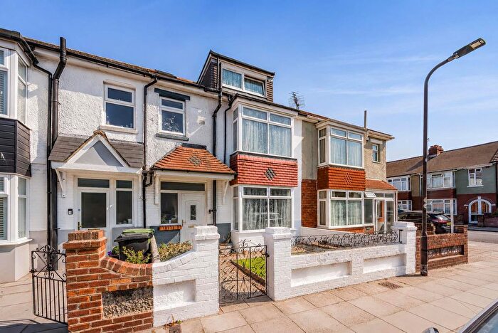 4 Bedroom Property For Sale In Burrfields Road, Portsmouth, PO3