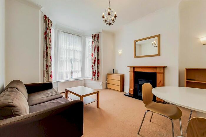 1 Bedroom Flat To Rent In Bramber Road, West Kensington, London, W14