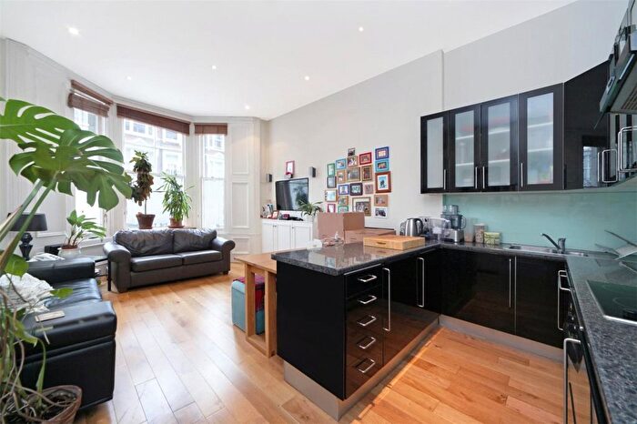 2 Bedroom Flat To Rent In Maclise Road, Brook Green, London, W14