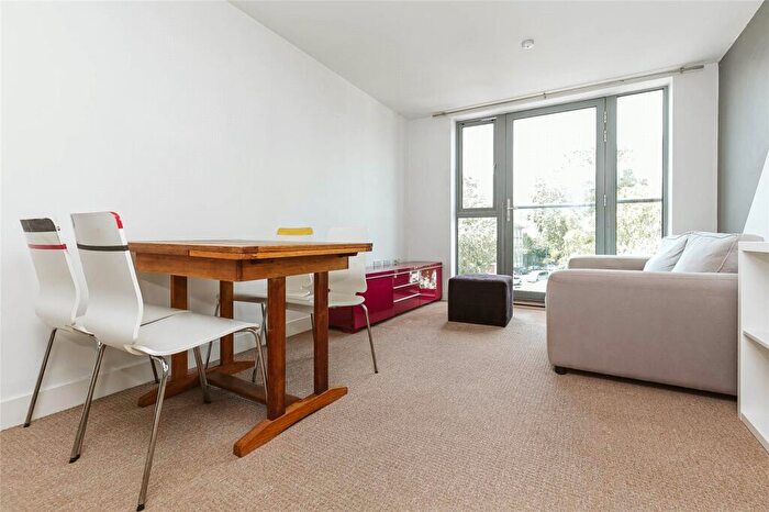 2 Bedroom Apartment To Rent In Armidale Place, Montpelier, Bristol, BS6