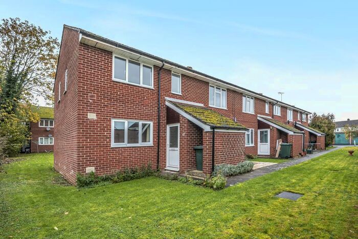 2 Bedroom Apartment To Rent In Kidlington, Oxfordshire, OX5