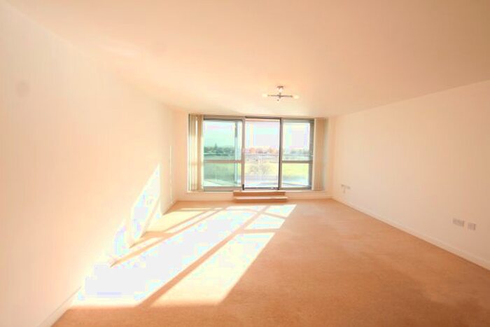 2 Bedroom Flat To Rent In Waterside Way, Sneinton, Nottingham, NG2