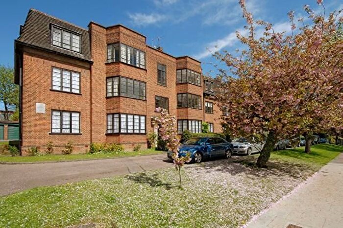 3 Bedroom Flat To Rent In Belsize Court, Wedderburn Road, Belsize Park, NW3