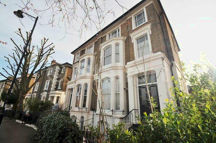 3 Bedroom Flat To Rent In St. John's Grove, London, N19