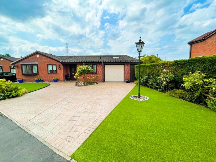 4 Bedroom Detached Bungalow For Sale In Birchwood, Chadderton, Oldham, OL9