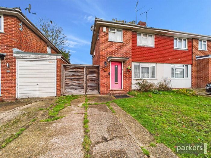 3 Bedroom Semi-Detached House For Sale In Fairwater Drive, Woodley, Reading, Berkshire, RG5