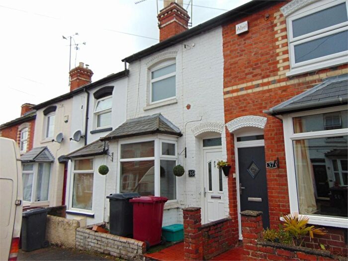 2 Bedroom Terraced House To Rent In Clarendon Road, Reading, Berkshire, RG6