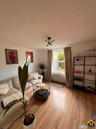 3 Bedroom End Of Terrace House To Rent In Wellow Walk, Carshalton, United Kingdom, SM5