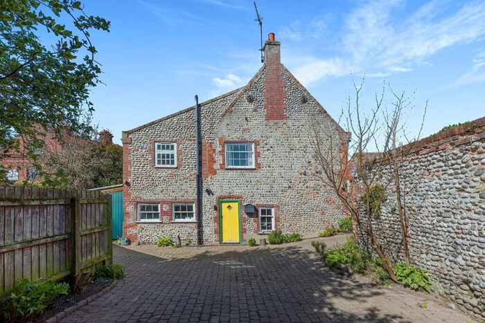 3 Bedroom Character Property For Sale In The Fairstead, Cley, Holt, NR25