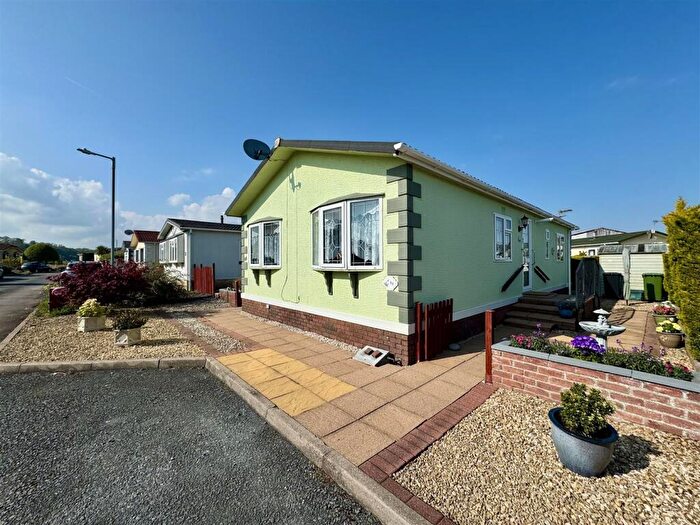 2 Bedroom Park Home For Sale In Severn Bridge Park Homes, Beachley, Chepstow, NP16