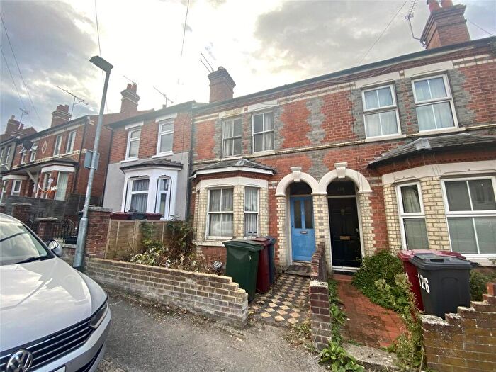 3 Bedroom Terraced House For Sale In Beecham Road, Reading, Berkshire, RG30