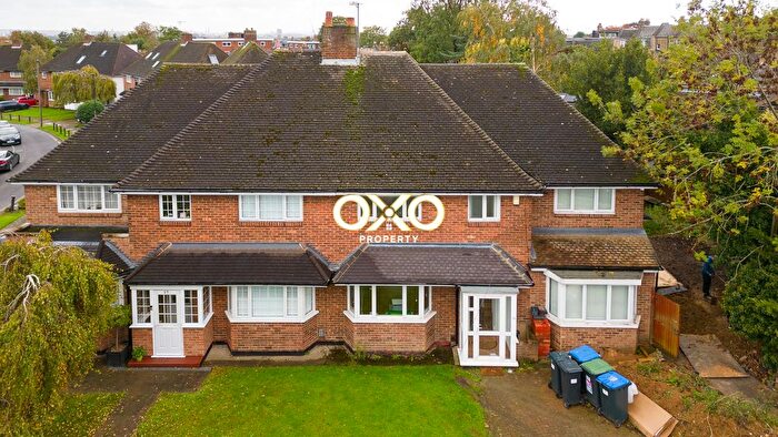 3 Bedroom Terraced House To Rent In Barber Close, Enfield, N21