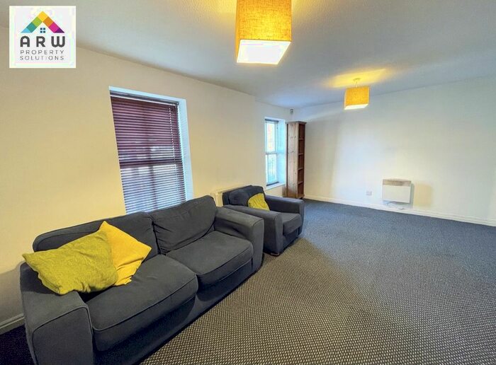 2 Bedroom Flat To Rent In Upper Parliament Street, Liverpool, Merseyside, L8