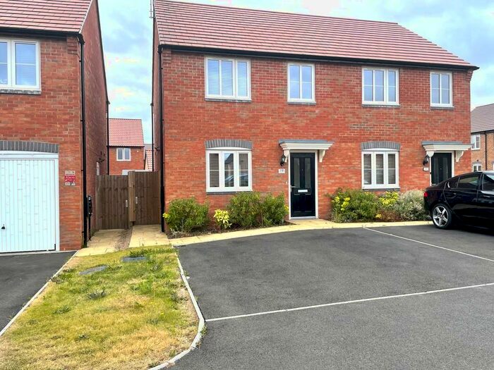 3 Bedroom Semi-Detached House To Rent In Rollings Drive, Coventry, CV2