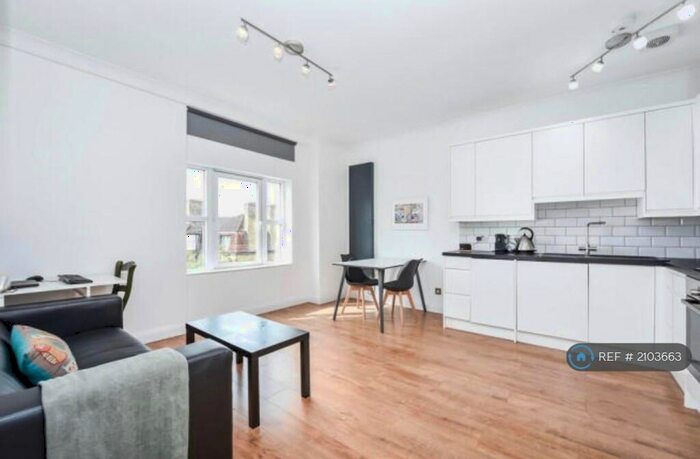 1 Bedroom Flat To Rent In Balmoral Court, London, SE16