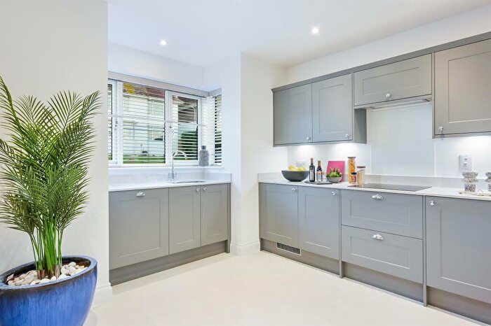 4 Bedroom Detached House For Sale In Newlands Road, Rottingdean, Brighton, BN2