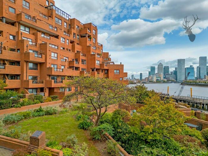 3 Bedroom Flat To Rent In The Highway, Wapping, London, E1W