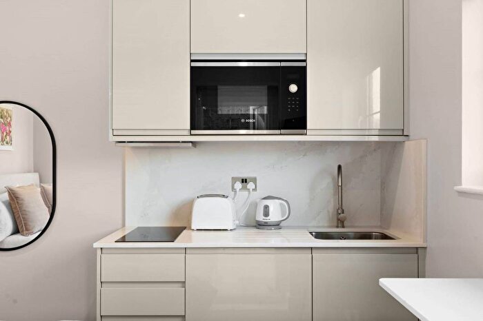 Studio To Rent In St Petersburgh Place, Bayswater, London, W2