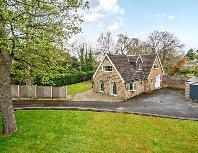 5 Bedroom Detached House For Sale In Oakwood Lane, Leeds, LS8