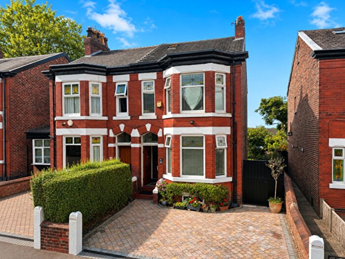 3 Bedroom Semi-Detached House For Sale In Elmfield Road, Stockport, Cheshire, SK3