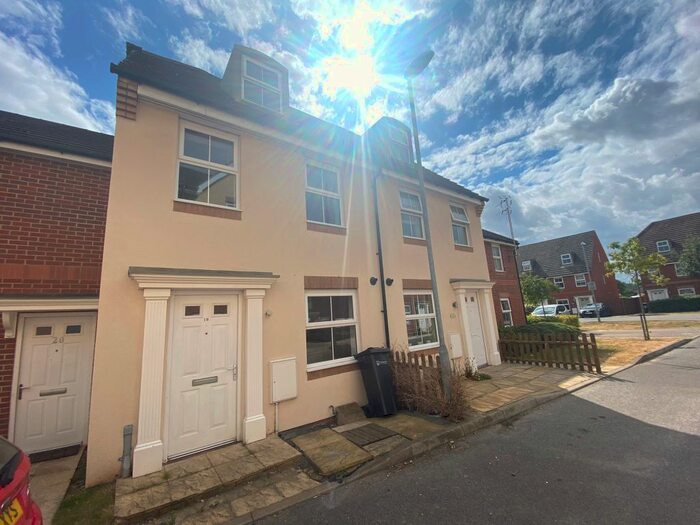3 Bedroom Property To Rent In Old College Walk, Cosham, Portsmouth, PO6
