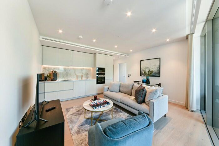 1 Bedroom Apartment To Rent In Water Street, London, E14