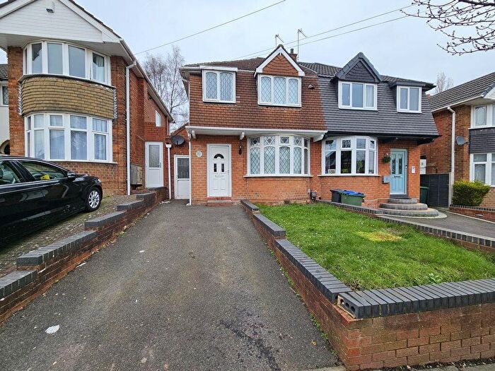 3 Bedroom Semi Detached House For Sale In Apsley Road, Oldbury, B68