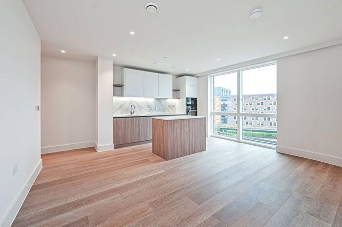 2 Bedroom Flat To Rent In West Hampstead Central, West Hampstead, London, NW6