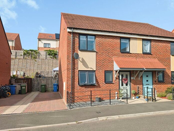 3 Bedroom Semi-Detached House For Sale In Featherwood Avenue, The Rise, Newcastle Upon Tyne, NE15