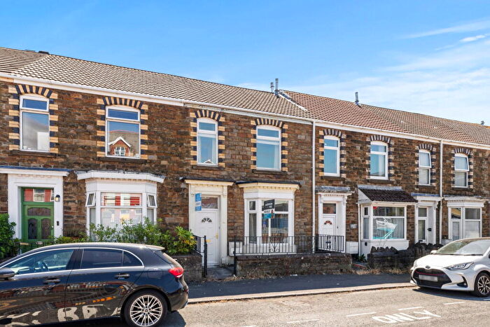 5 Bedroom Terraced House For Sale In Trafalgar Place, Brynmill, Swansea, SA2