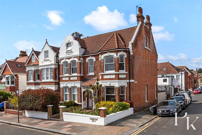 2 Bedroom Flat For Sale In Davigdor Road, Hove, BN3