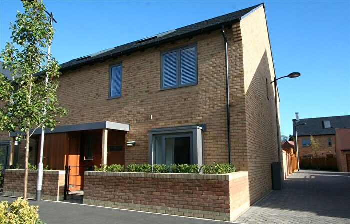 4 Bedroom Semi-Detached House To Rent In Spring Drive, Trumpington, Cambridge, CB2