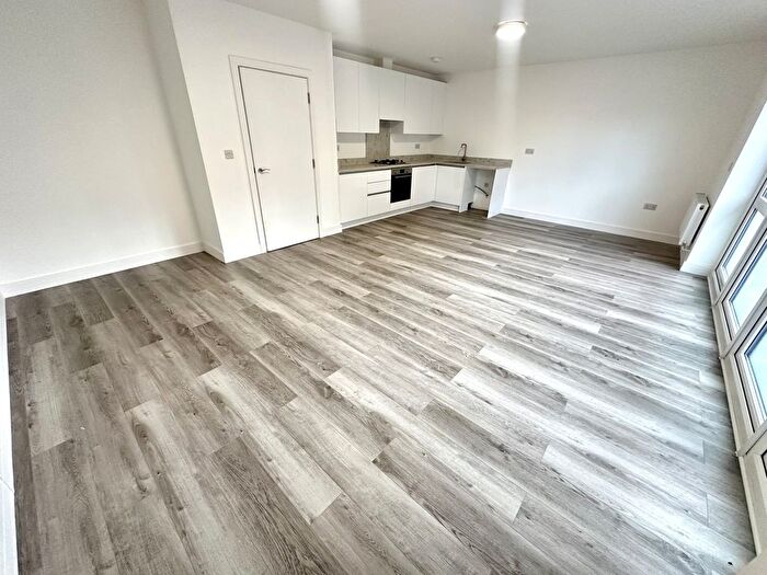 1 Bedroom Flat To Rent In Hayes, London, UB4